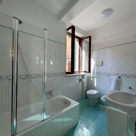 Casa Apolloni 40 *